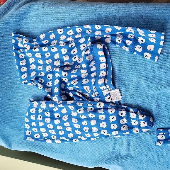 Brand New Ghost Pajama set. - Picture 4 of 5